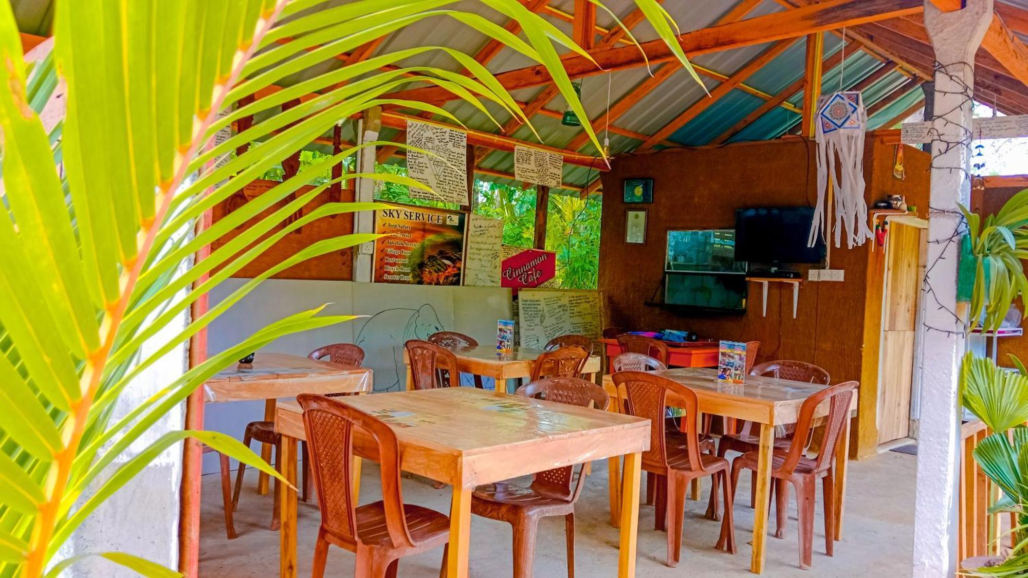 Sigiri Sky Home & Treehouse Sigiriya Buitenkant foto