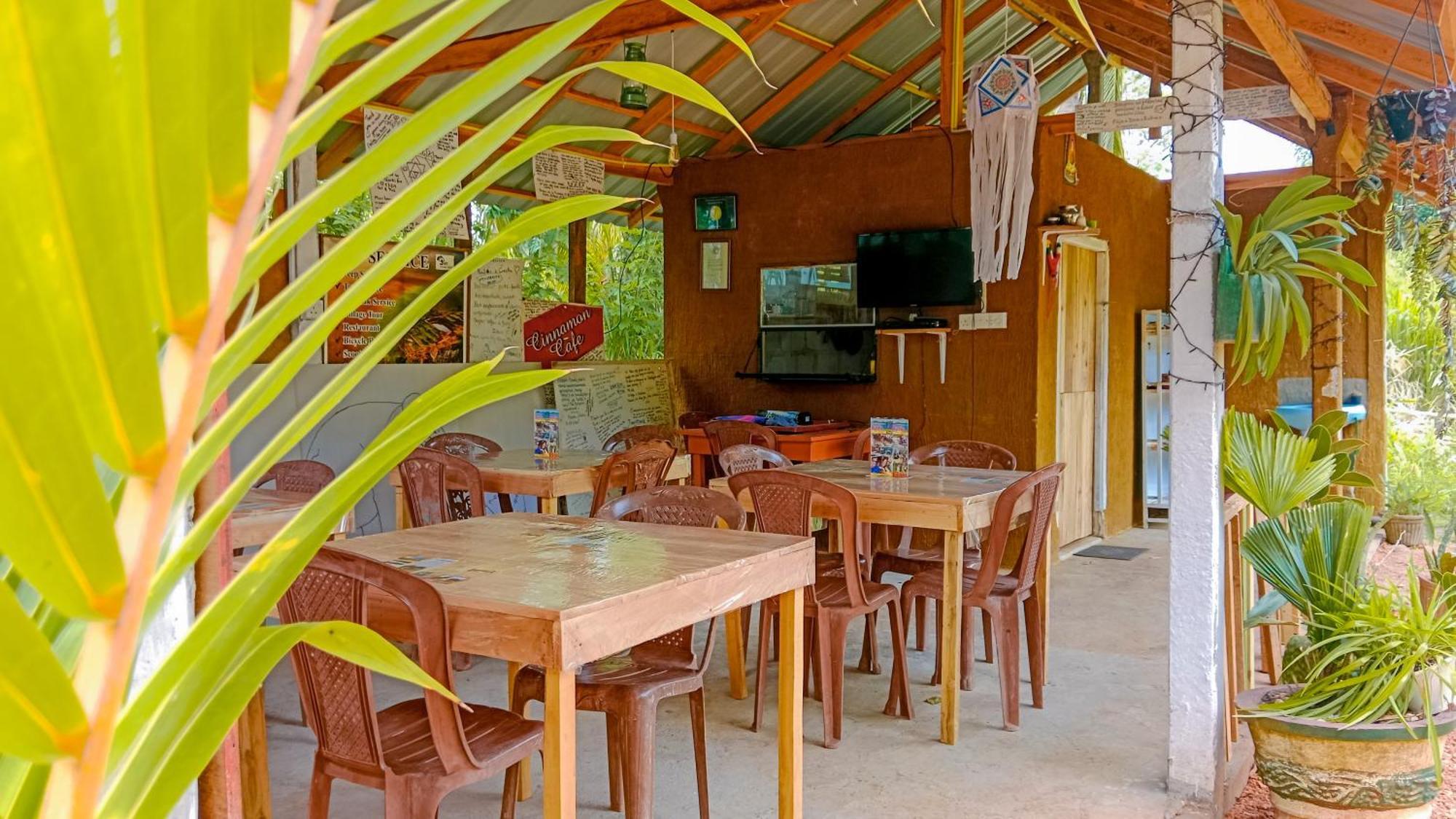 Sigiri Sky Home & Treehouse Sigiriya Buitenkant foto